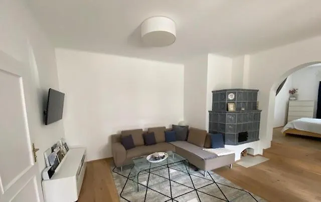 Gaestezimmer Weingut Hoellerer Lägenhet *