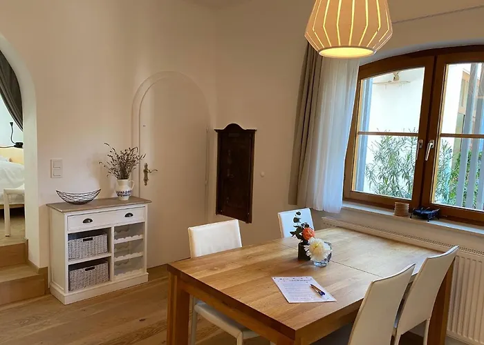 Lägenhet Gaestezimmer Weingut Hoellerer *